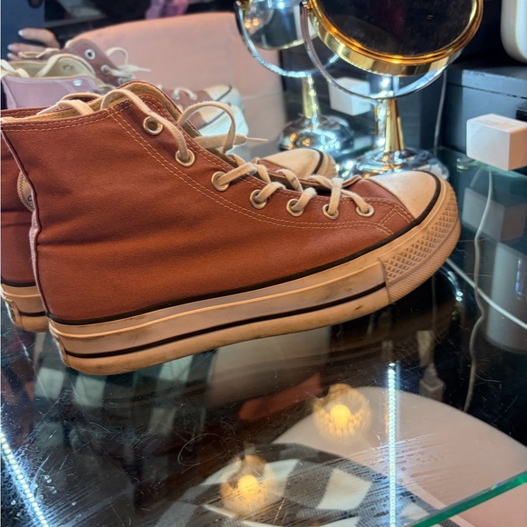 Converse - Picture 4 of 4